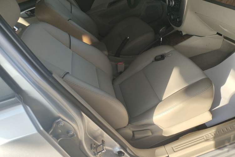 Used Buick Excelle 2015 1.5L Automatic Classic Model
