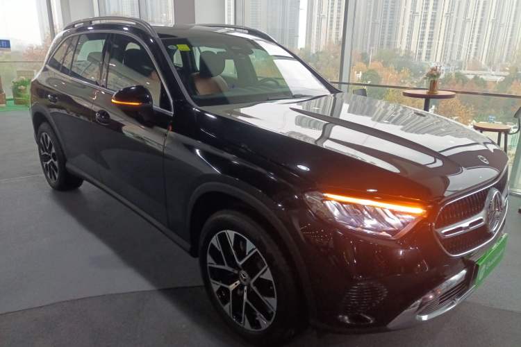 Used Mercedes-Benz GLC 2024 GLC 260 L 4MATIC Dynamic Edition 5-seater