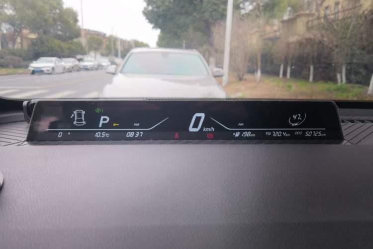 Used NETA V 2021 Long-Range Entertainment Edition Upgrade Model
