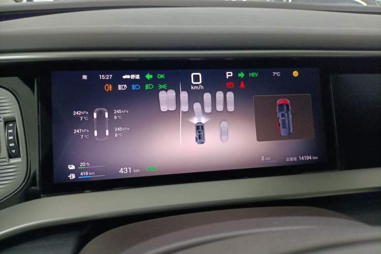 Used Denza D9 2025 DM-i Intelligent Drive 1020 Four-Wheel Drive Flagship Model