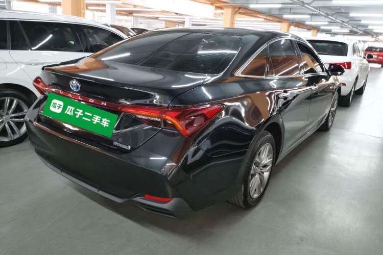 Used Toyota Avalon 2019 Dual-Engine 2.5L Luxury Edition China VI Standard
