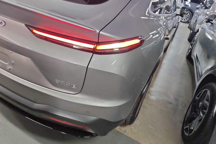 Used ONVO L60 2024 60 kWh All-Wheel Drive