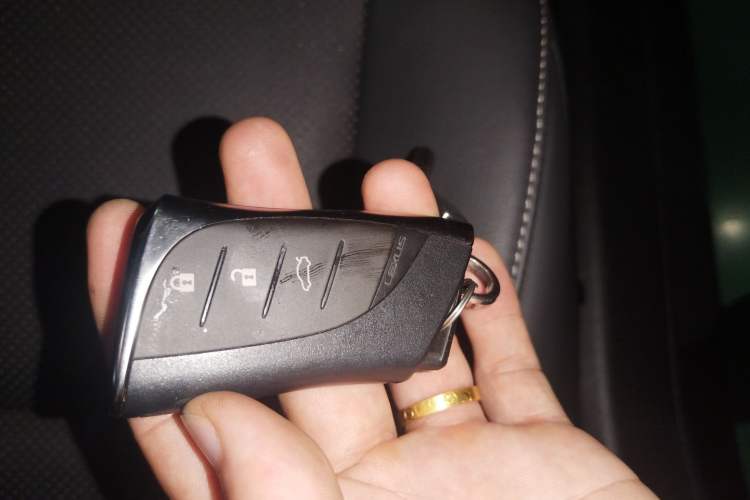 Used Lexus ES 2020 200 Excellence Edition
