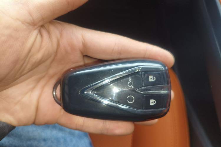 Used Changan UNI-V 2024 2.0T Classic Sport Edition
