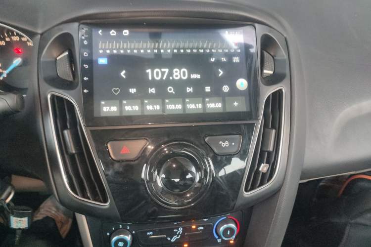 Used Ford Focus 2017 Sedan 1.6L Automatic Comfort Plus SmartDrive Edition
