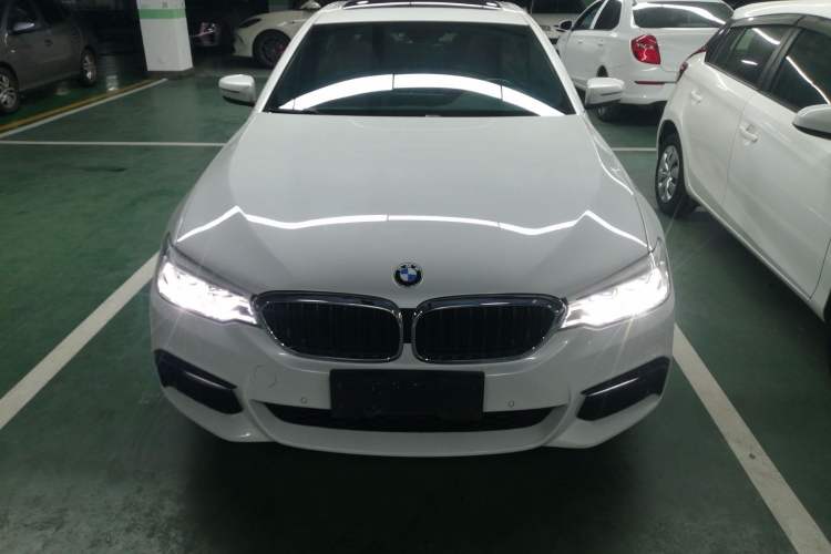 Used BMW 5 Series 2018 Restyled 530Li Leading Edition M Sport Package