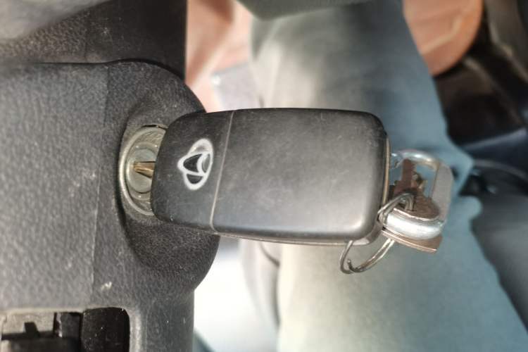 Used Chana Ruixing M60 2020 1.5L Base Version China VI Standard 2-Seater Van with DAM15KR Engine
