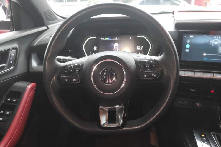 Used MG 5 2022 180 DVVT CVT Youth Luxury Edition
