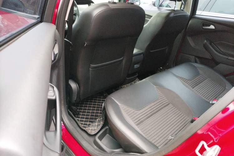 Used Ford Focus 2018 Sedan Classic 1.6L Automatic Trendy SmartDrive Edition