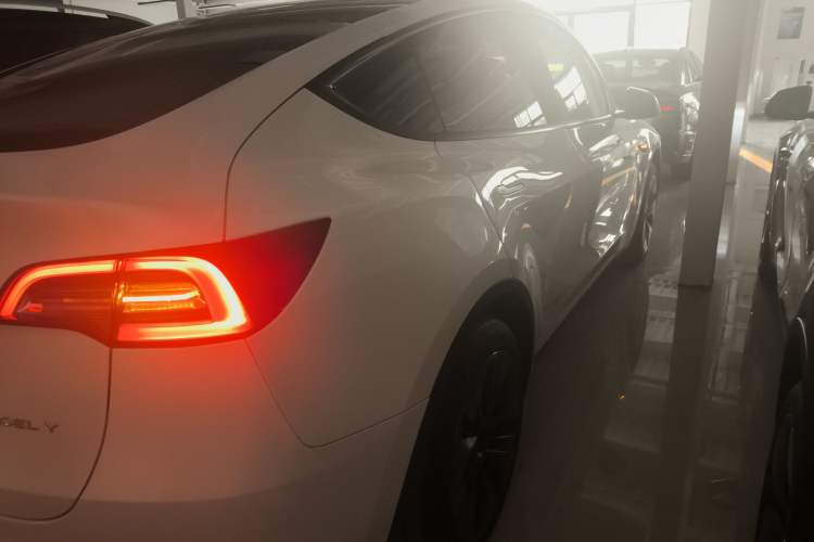 Used Tesla Model Y 2024 Rear-Wheel-Drive Version