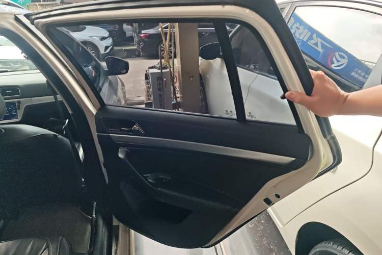 Used Volkswagen Gran Lavida 2015 230TSI DSG Comfort Edition
