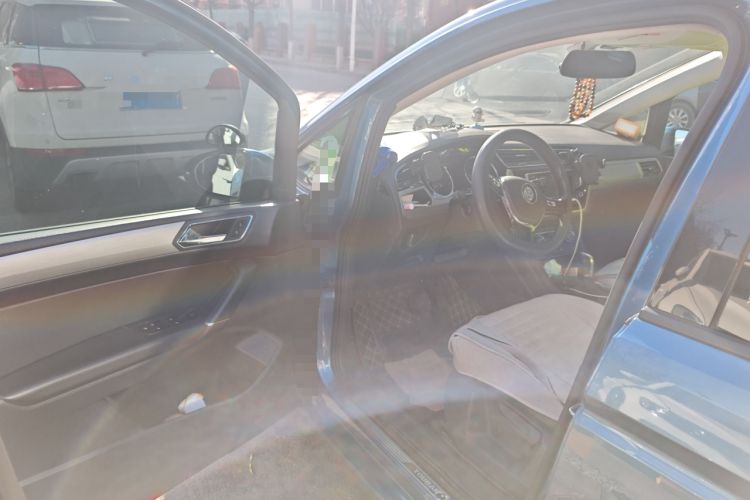 Used Volkswagen Touran 2016 Volkswagen Touran L 280TSI DSG Comfort Edition
