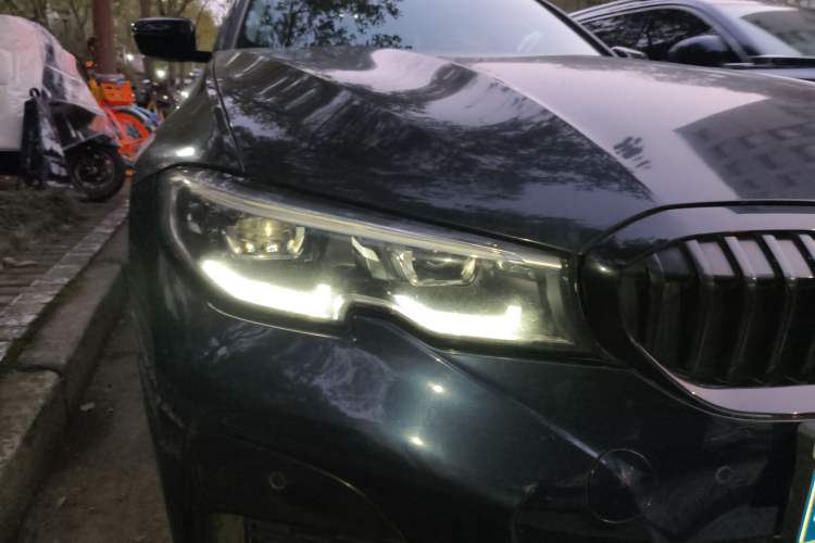 TDK.VehicleDetails.img