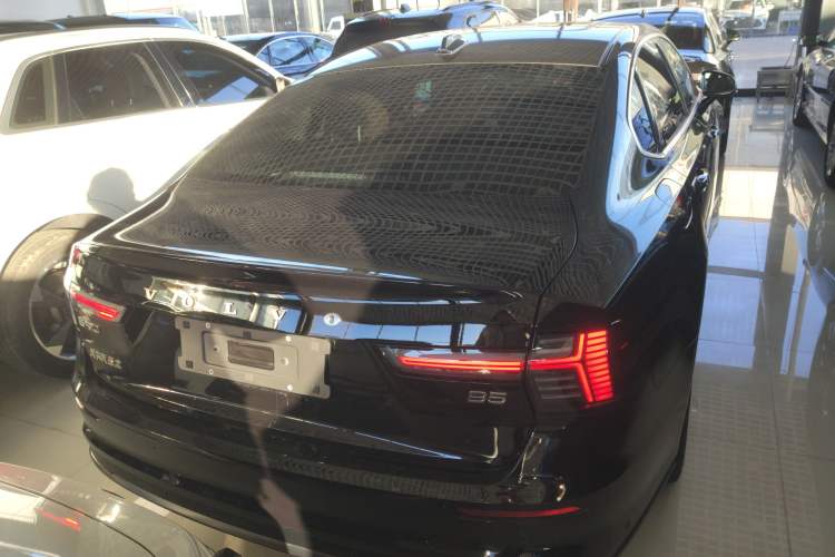 Used Volvo S90 2026 B5 Zhiyuan Luxury Edition
