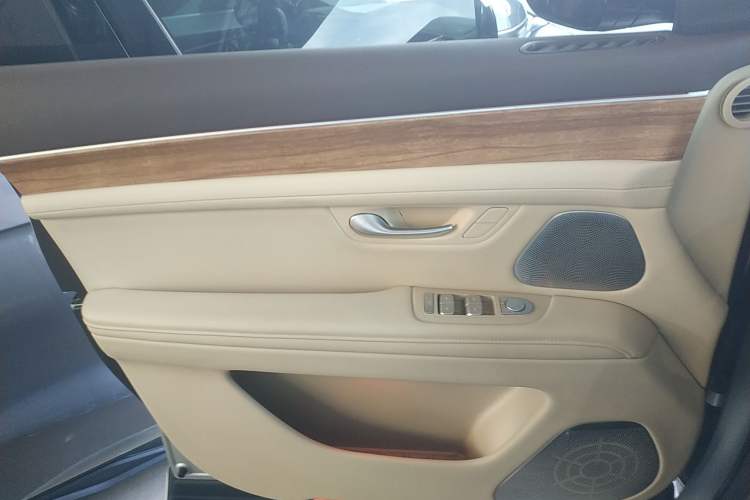 Used Hima AITO M7 2024 1.5T Rear-Drive Plus Version 5 Seats
