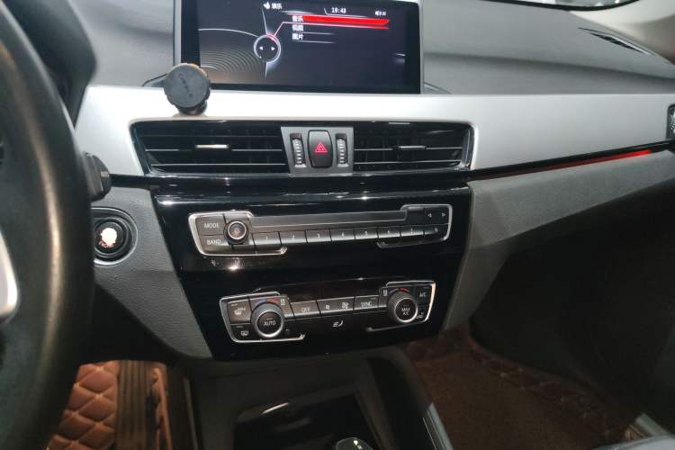 Used BMW X1 2016 sDrive18Li Fashion Model