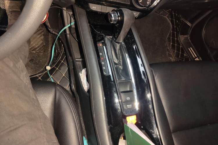 Used Honda Vezel 2015 1.5L CVT two-wheel drive Comfort trim