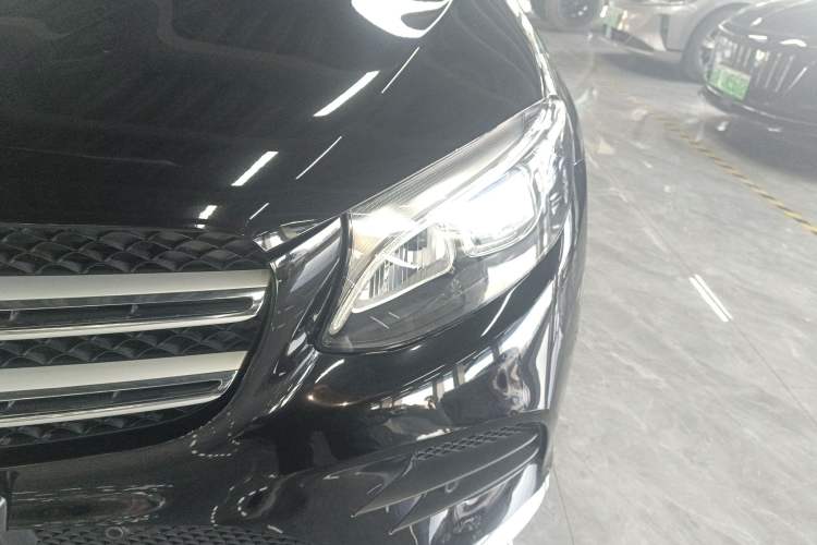 Used Mercedes-Benz GLC 2018 Facelifted GLC 260 4MATIC Dynamic Edition
