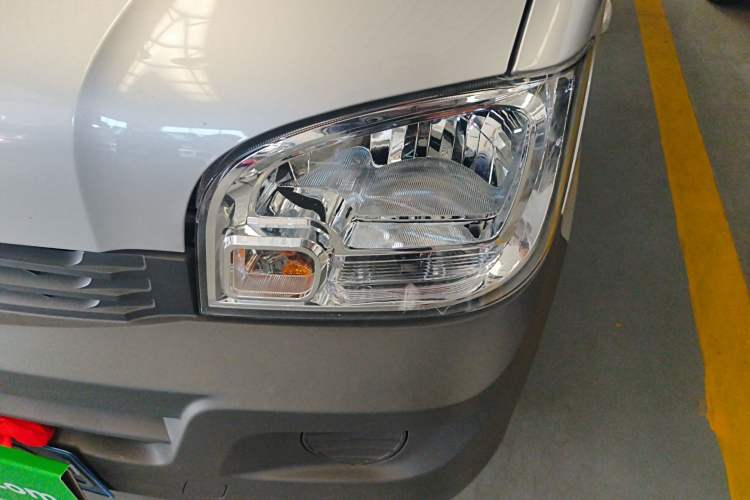 Used Wuling Zhiguang 2023 1.5L Practical Version 5/7 Seats
