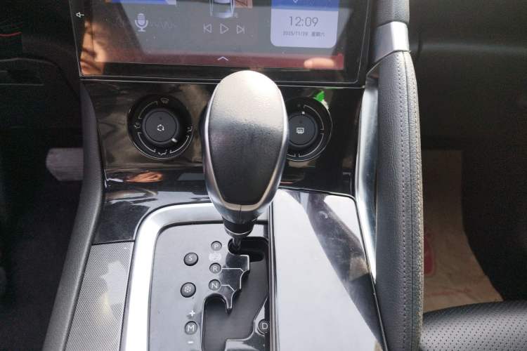 Used Peugeot 3008 2016 1.6THP Automatic Classic Edition
