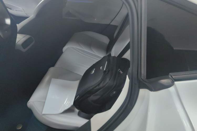 Used  SU7 2024 Rear-Drive Long-Range Intelligent Driving Version
