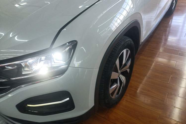 Used Volkswagen Tayron 2019 330TSI Two-Wheel-Drive Luxury Version China V Emission Standard
