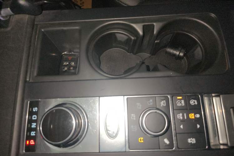 Used Land Rover Discovery 2018 3.0 SC V6 SE