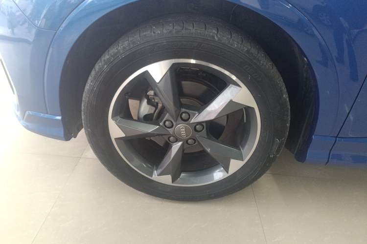 Used Audi Q3 2020 35 TFSI Fashion Dynamic Model
