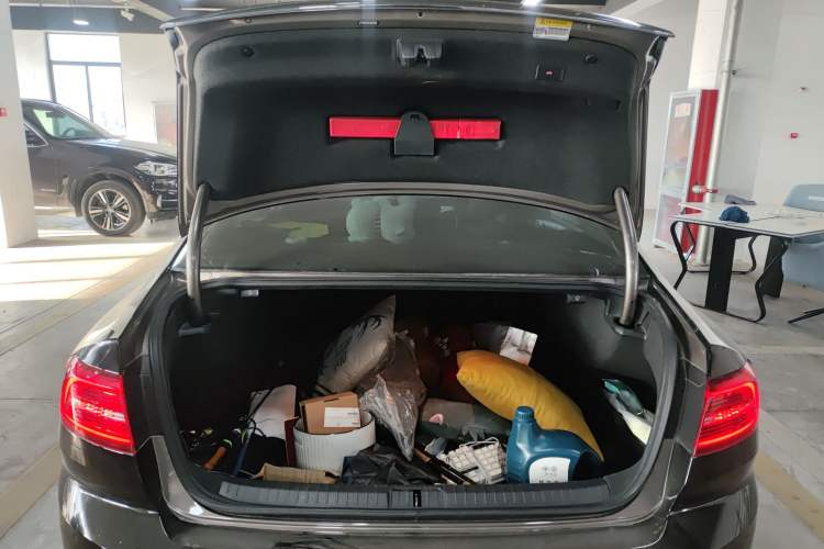 Used Volkswagen Magotan 2018 330TSI DSG Advanced Model
