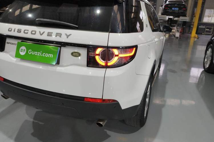 Used Land Rover Discovery Sport 2019 240 PS PURE Edition China V Standard
