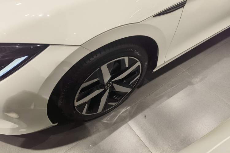 Used Volkswagen Lamando 2022 Lavida L 280TSI DSG Cool & Spicy Edition
