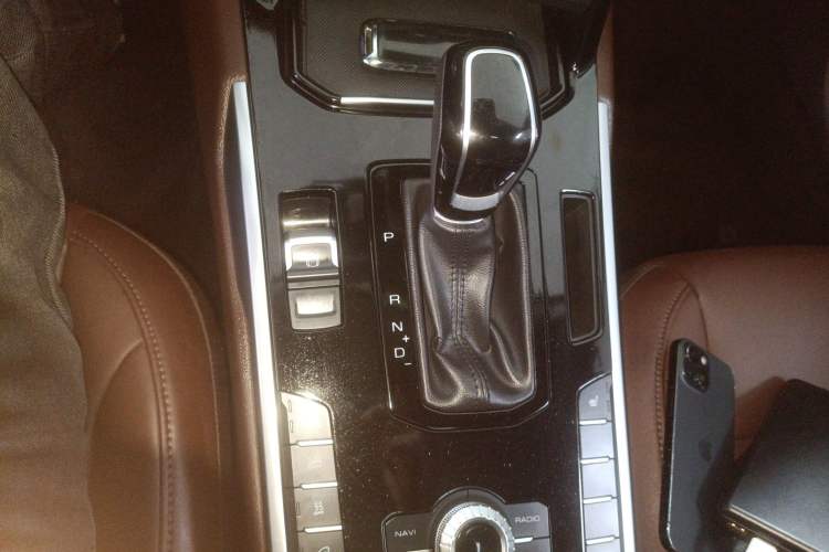 Used Wey VV7 2017 2.0T Ultra-Luxury Version
