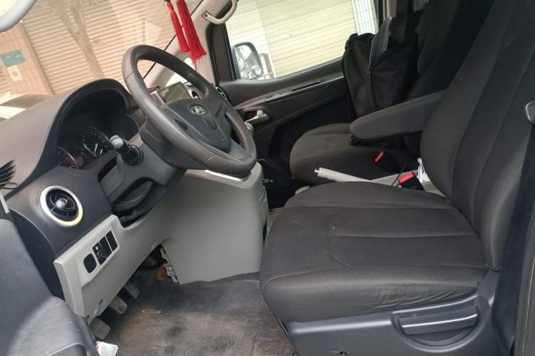 Used JAC Refine M3 2018 1.6L Express Edition 7-Seater