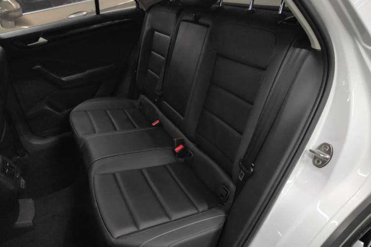 Used Volkswagen T-ROC 2020 280TSI DSG Two-Wheel Drive Comfort Version