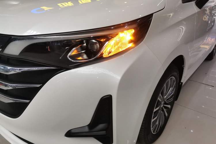 Used GAC Trumpchi M6 2019 270T DCT Luxury Edition (7-seater) China VI