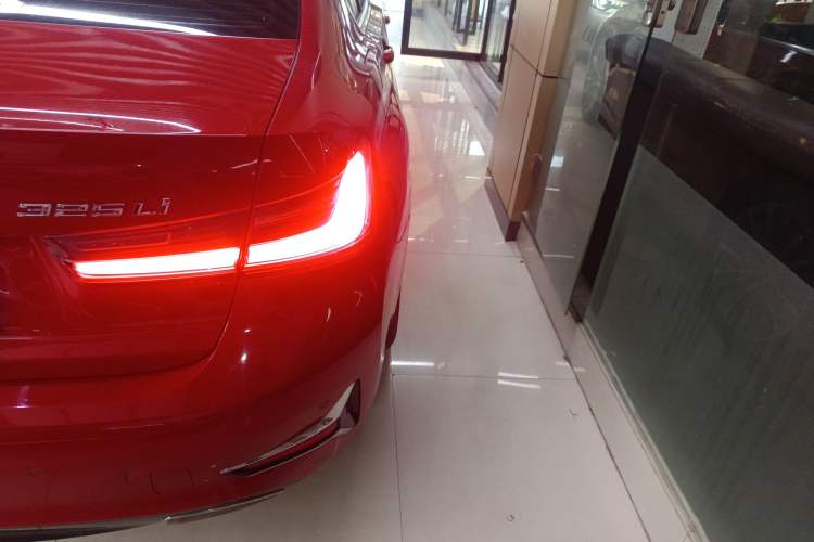 Used BMW 3 Series 2020 325Li First Edition
