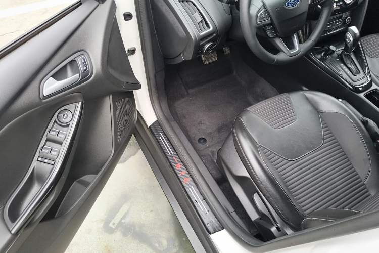 Used Ford Focus 2017 Hatchback 1.6L Automatic Fashion Edition Smart Drive Version