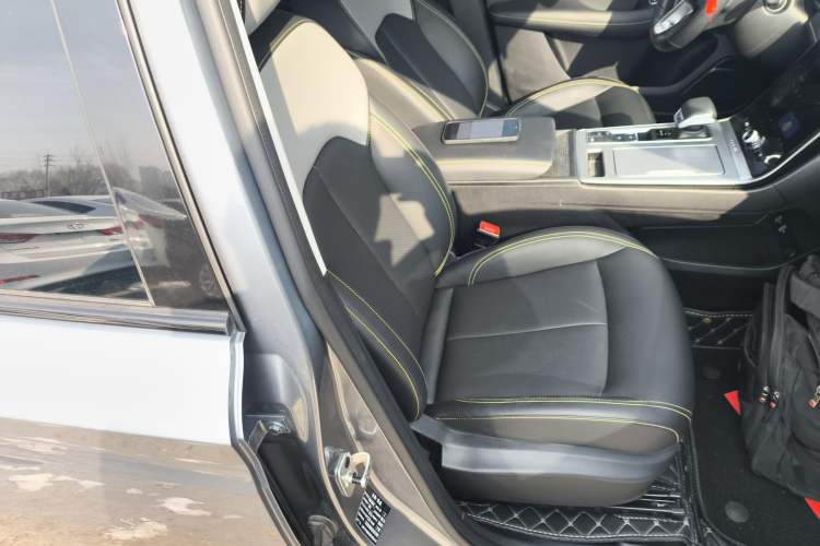 Used Roewe RX5 2020 PLUS 300TGI Automatic Ali National Trend Flagship Edition