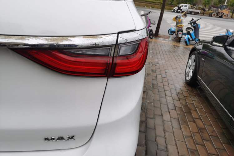 Used BYD Song MAX 2019 1.5T Automatic Smart Connect Ruiyi Sunroof Model 7 Seats China VI Standard
