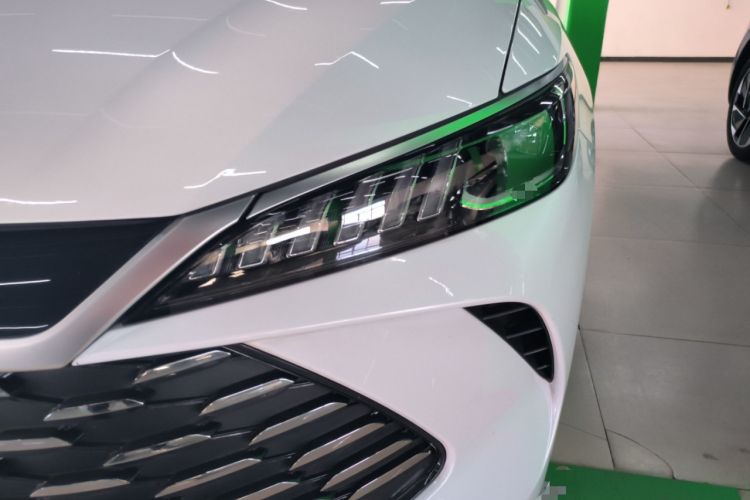 Used BYD Qin PLUS 2025 DM-i Smart Drive 55KM Leading Model