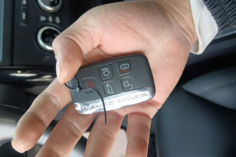 Used Land Rover Discovery 2017 3.0 SC V6 S
