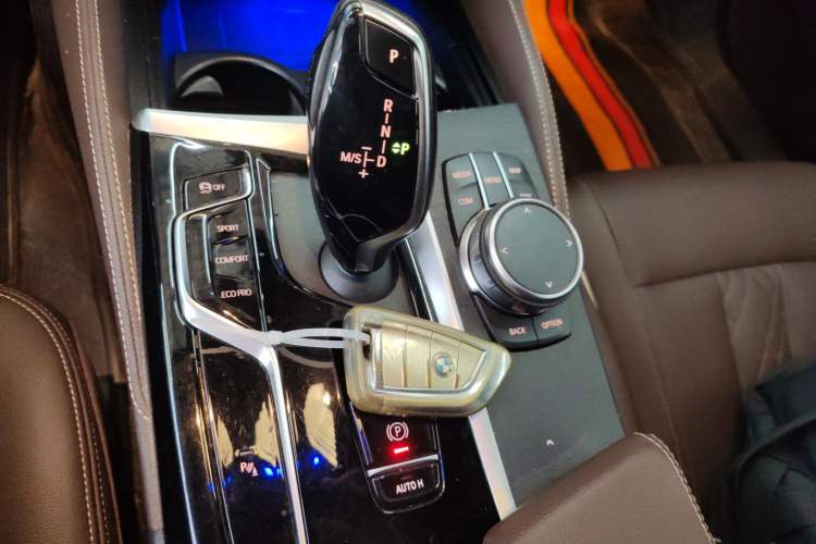 Used BMW 5 Series 2022 Second Facelift 530Li xDrive M Sport Package
