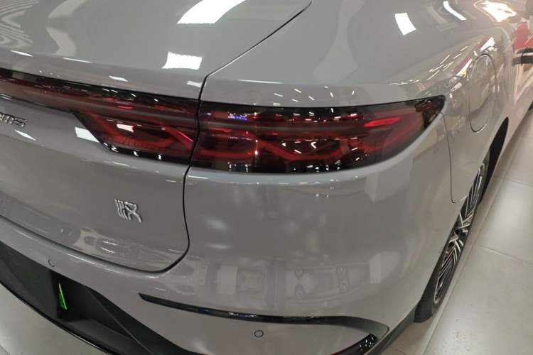 Used BYD Han 2025 EV with 701 km of Laser Radar-Enabled Intelligent Driving
