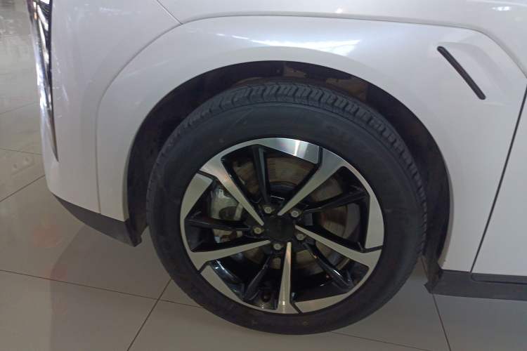 Used AION Y 2023 Younger Star Edition