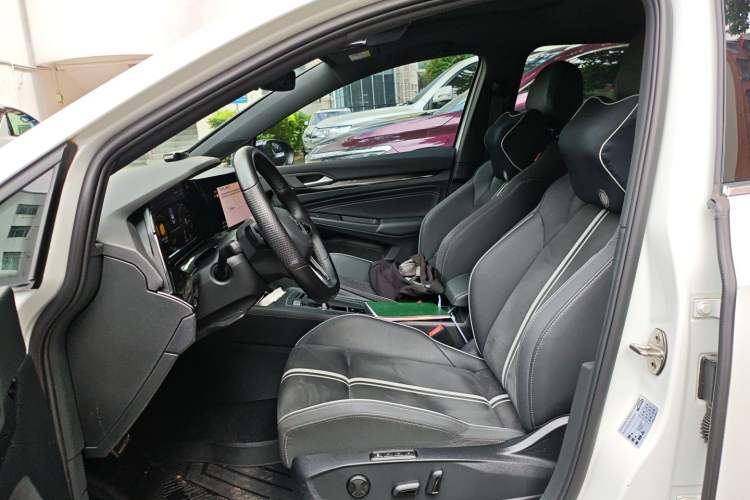 Used Volkswagen Golf 2021 280TSI DSG R-Line
