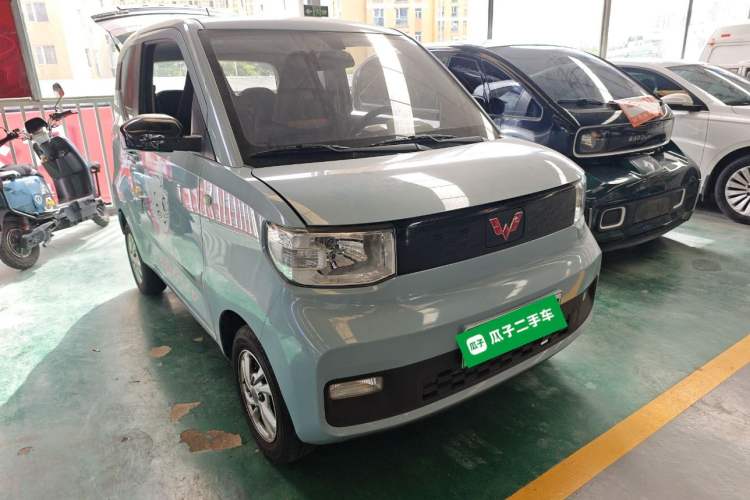 Used Wuling Hongguang MINIEV 2022 Easy Version Lithium Iron Phosphate

