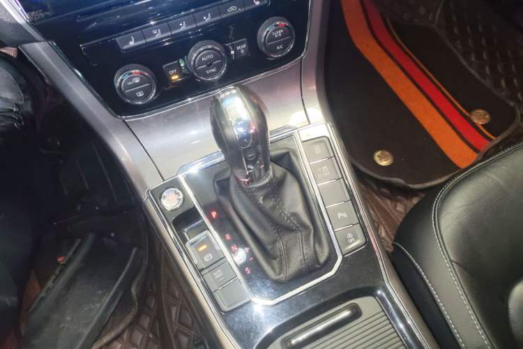 Used Volkswagen Passat 2017 330TSI DSG Luxury Edition
