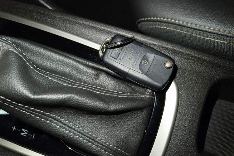 Used Chevrolet Monza 2020 320 Automatic Enjoyment Edition