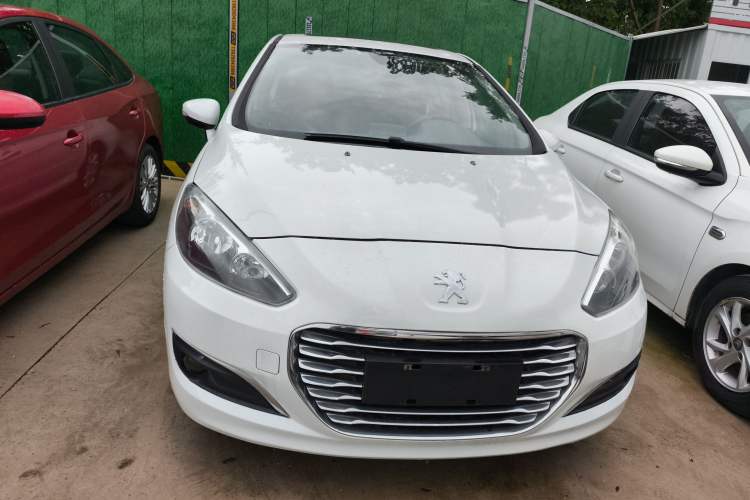 Used Peugeot 308 2014 Enjoy Edition Classic 1.6L Automatic Premium Model
