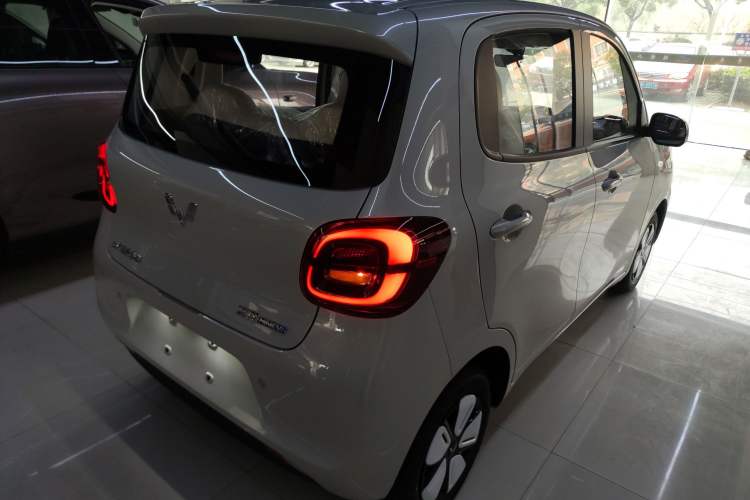 Used Wuling Hongguang MINIEV 2025 Four-Door Version Advanced Edition
